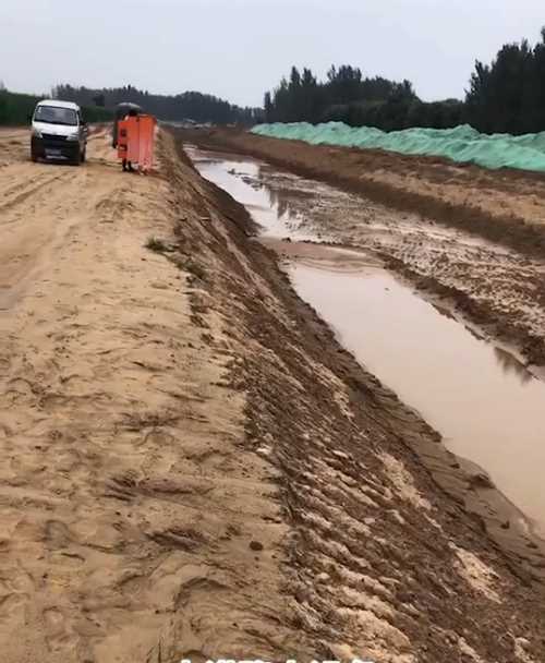 吕梁石楼县河道降水